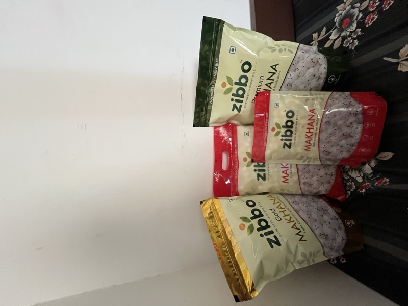 Zibbo Makhana — Packs against wall